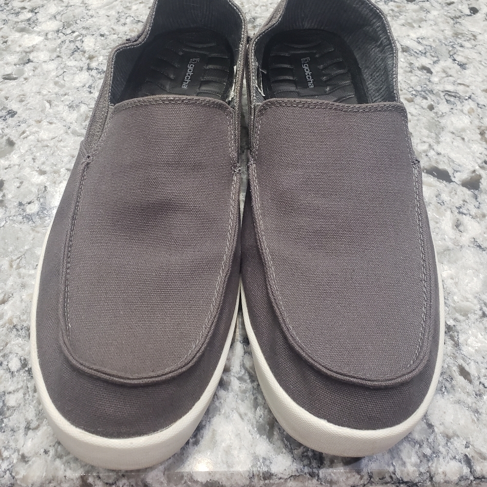 Men's Gotcha Slip on Shoes / Size 13 / Gray